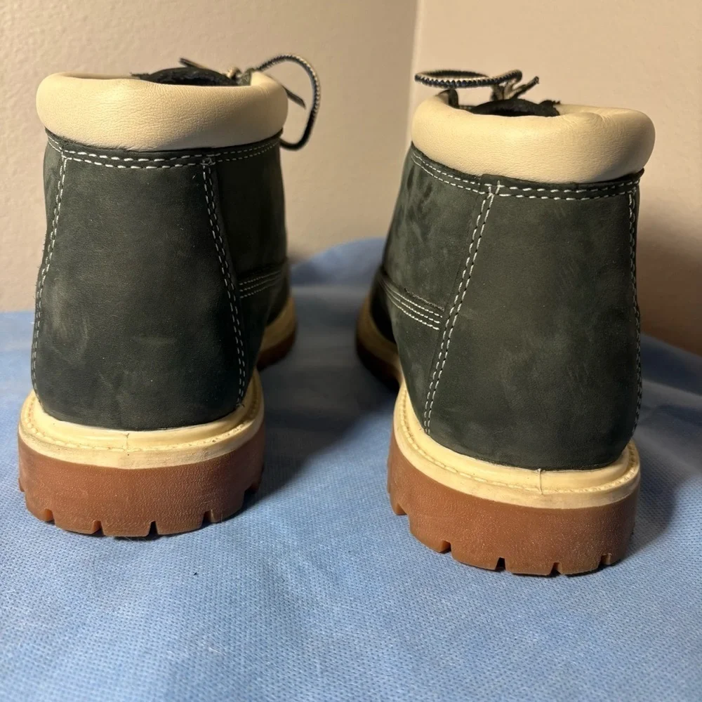 Timberland Women's Nellie Waterproof Chukka Boot in blue nubuck leather NWOT